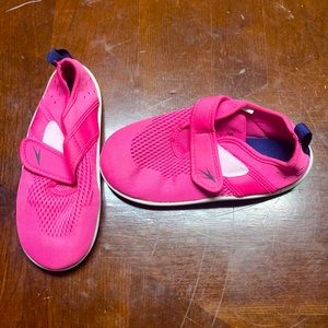 Girls Speedo swim shoes. Size XL (11/12). Worn once.